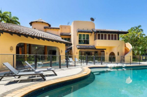 La Casa Mirasol - A Private Castle on the Beach